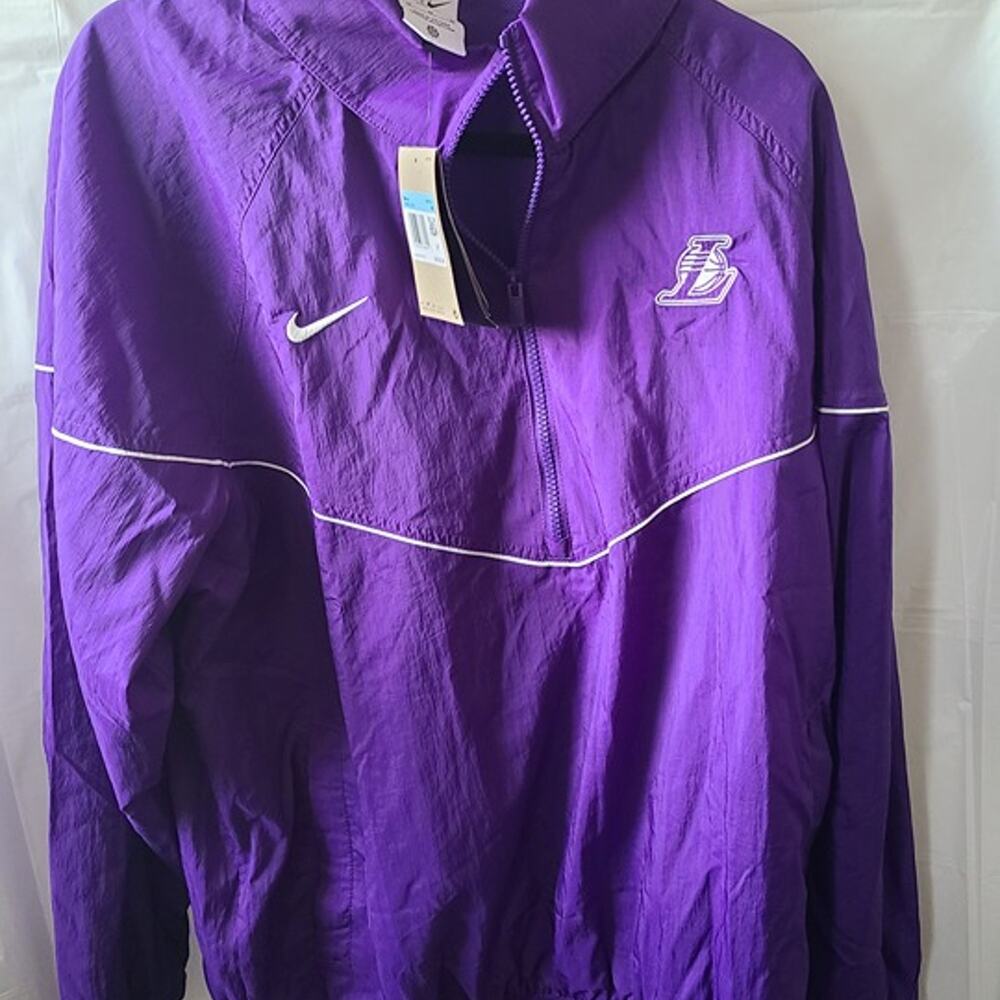 Nike Los Angeles Lakers 2023/24 City Edition Courtside Jacket – Size M